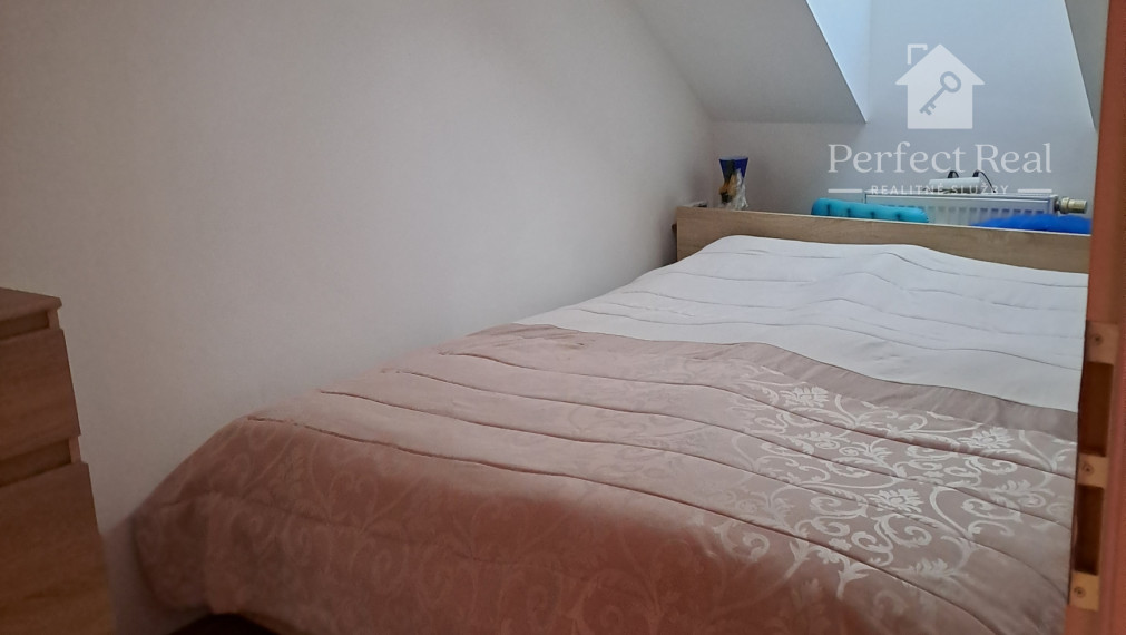 Na predaj 1,5 izbový byt v Šamoríne v centre mesta