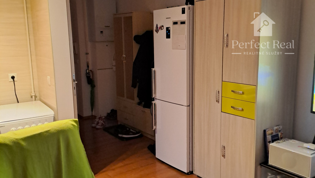 Na predaj 1,5 izbový byt v Šamoríne v centre mesta