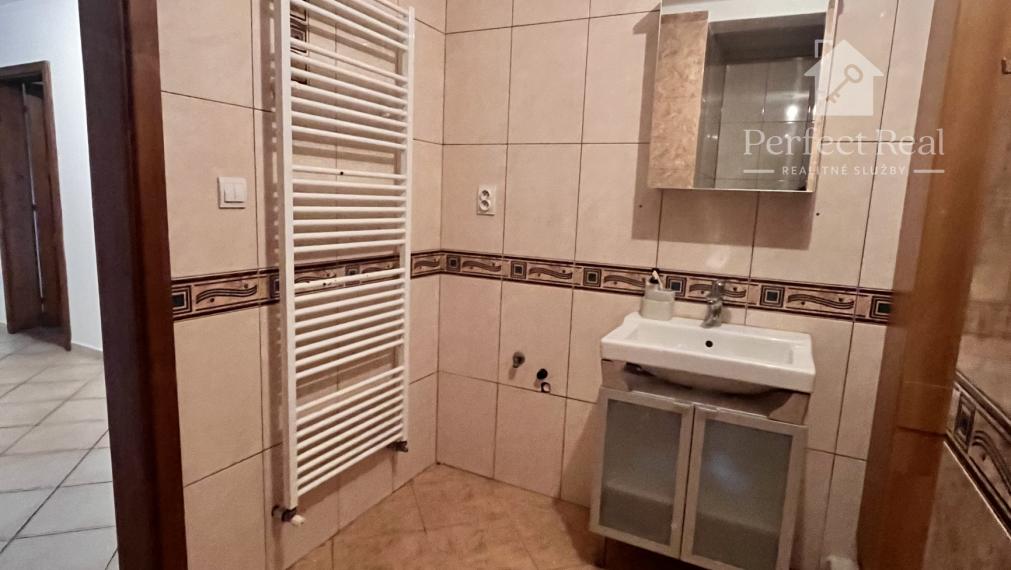 Na predaj 3 izb. byt s balkónom v Kučišdorfskej doline v Pezinku