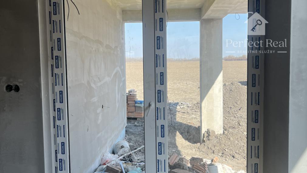 4izbová novostavba v obci Michal na Ostrove - Kolónia / dvojdom