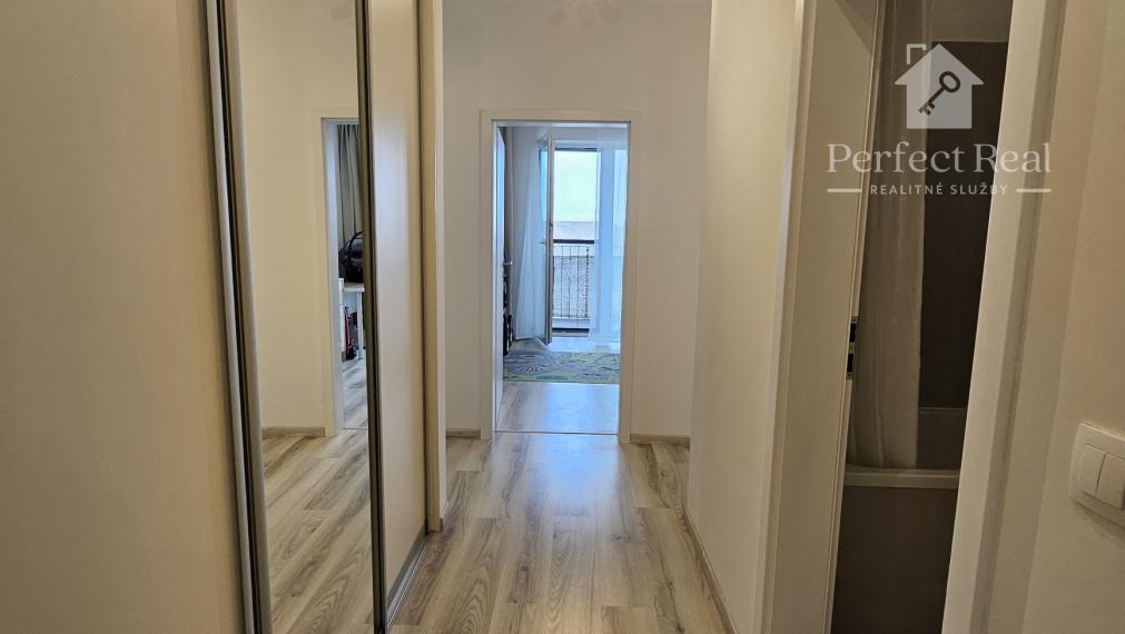 Moderný 3-izbový byt s balkónom | Slnečnice – Viladomy | parkovanie