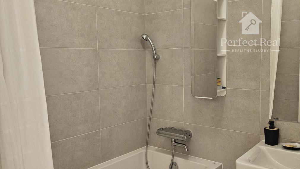 Moderný 3-izbový byt s balkónom | Slnečnice – Viladomy | parkovanie