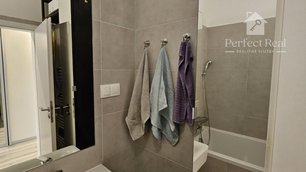 Moderný 3-izbový byt s balkónom | Slnečnice – Viladomy | parkovanie