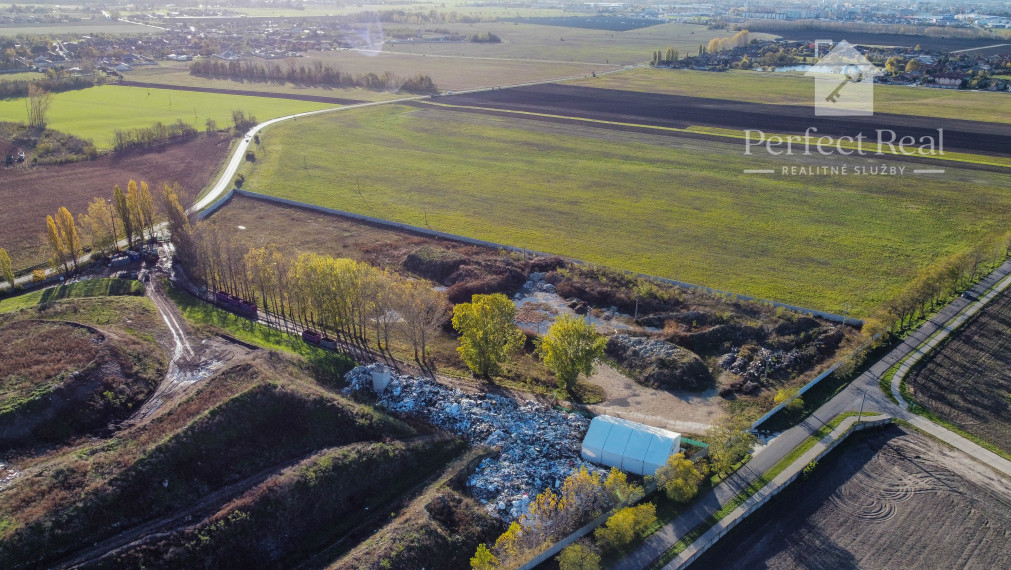 Veľký priemyselný pozemok s rozlohou 23898 m2, Dunajská Streda, KU Veľké Dvorníky