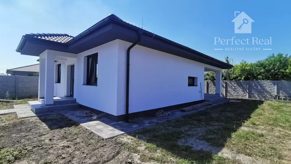 Dohoda možná! 4 izbový nový dom v štandarde so súkromnou cestou pri Dunajskej Strede