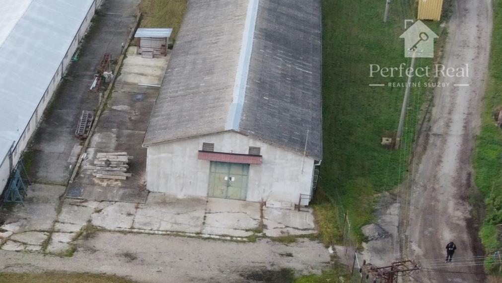 Priemyselný a skladový objekt