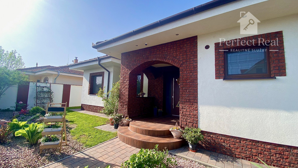 Krásny 4izbový rodinný dom na predaj v Kráľovičových Kračanoch