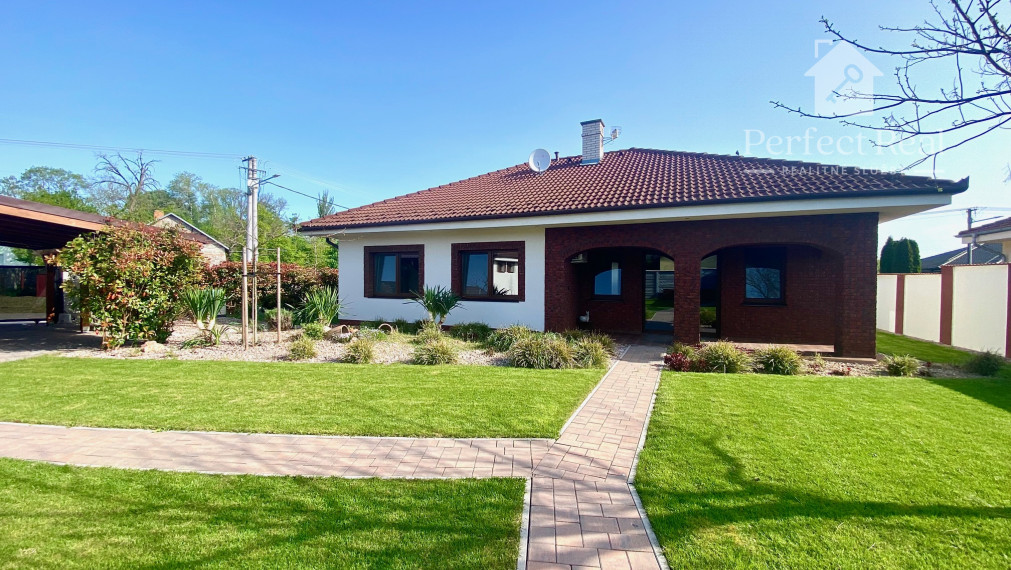 Krásny 4izbový rodinný dom na predaj v Kráľovičových Kračanoch