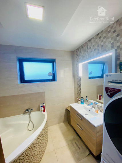 Krásny 4izbový rodinný dom na predaj v Kráľovičových Kračanoch