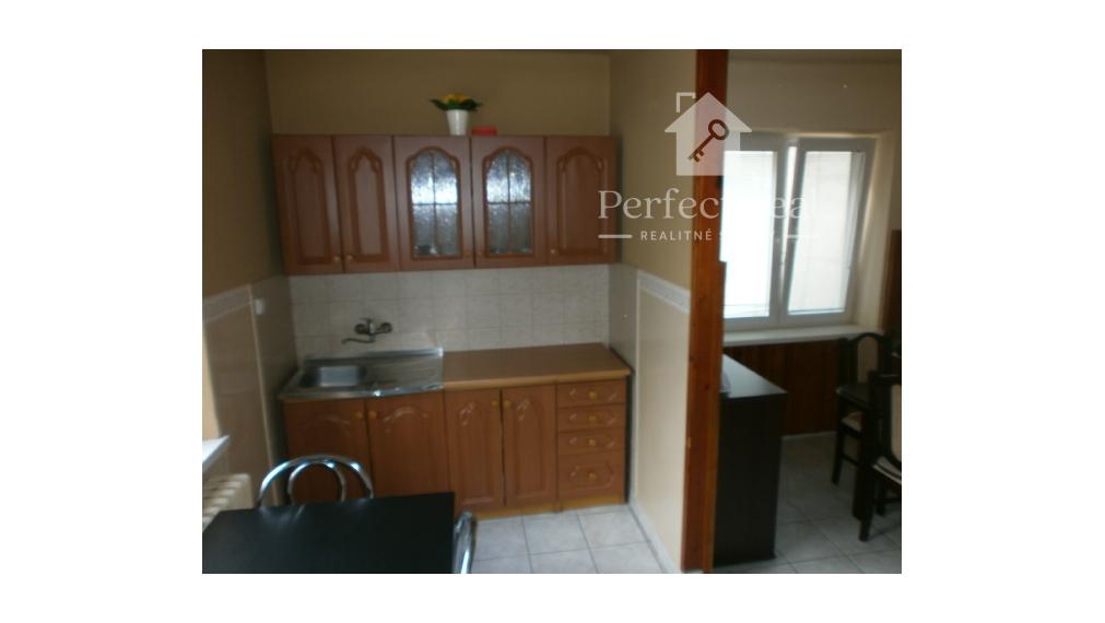 4 izbový rodinný dom v tichej uličke v obci Topoľníky