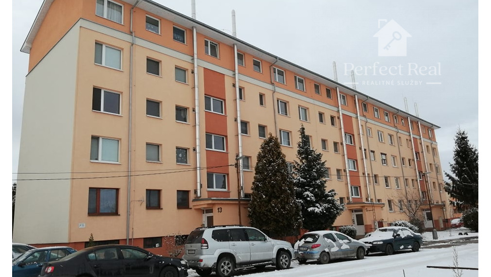 3 izbový byt na predaj, SAMOSTATNÉ KÚRENIE , Gabčíkovo