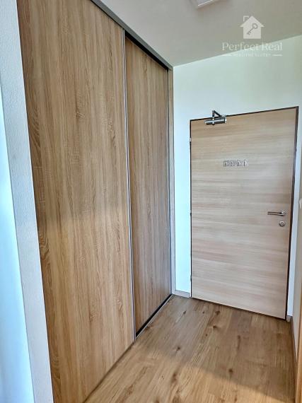 Garsónka v Dúbravke s balkónom VOĽNÉ!!!!