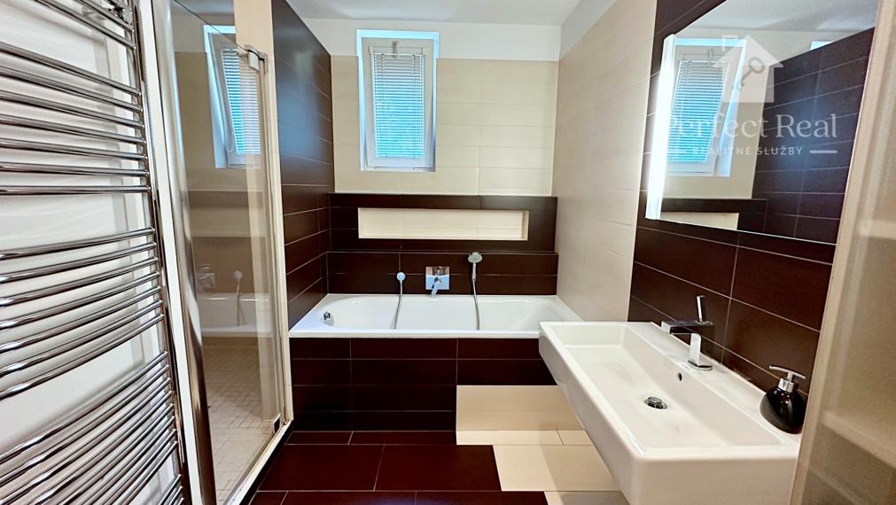 Luxusný priestranný  MEZONET s veľkou terasou REZERVOVANE!!!