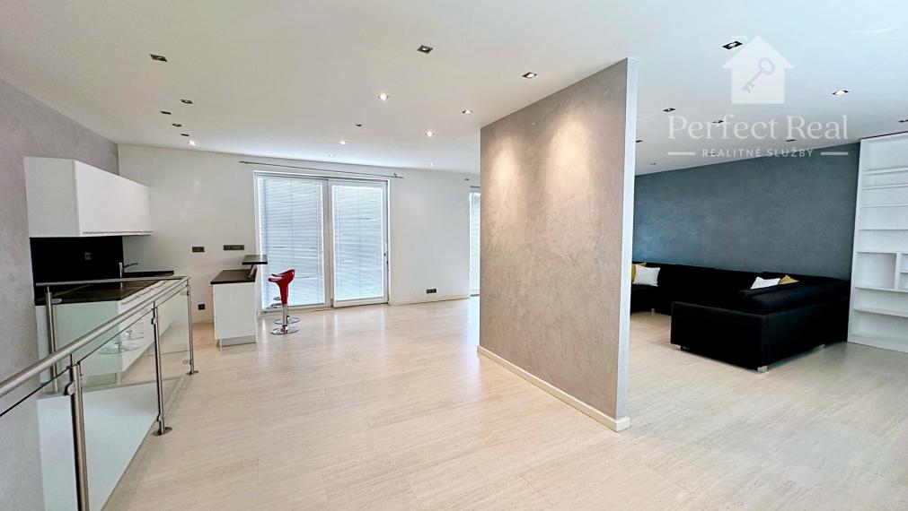 Luxusný priestranný  MEZONET s veľkou terasou REZERVOVANE!!!