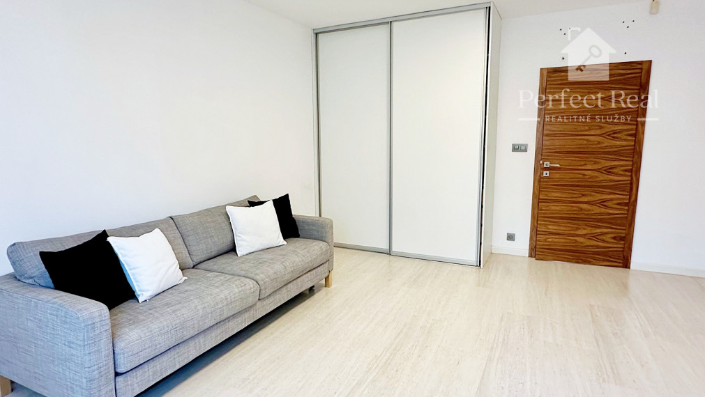 Luxusný priestranný  MEZONET s veľkou terasou REZERVOVANE!!!