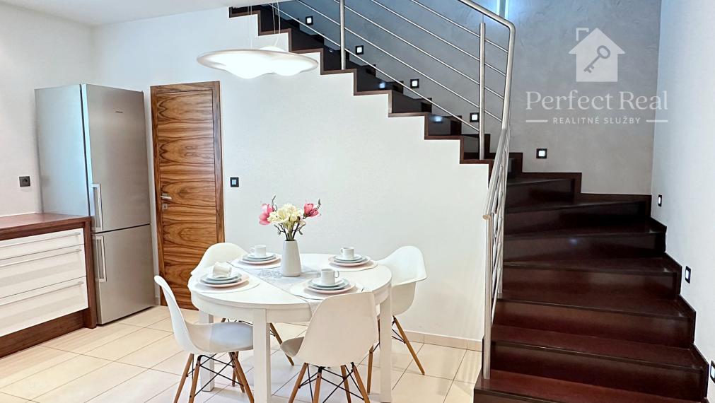 Luxusný priestranný  MEZONET s veľkou terasou REZERVOVANE!!!