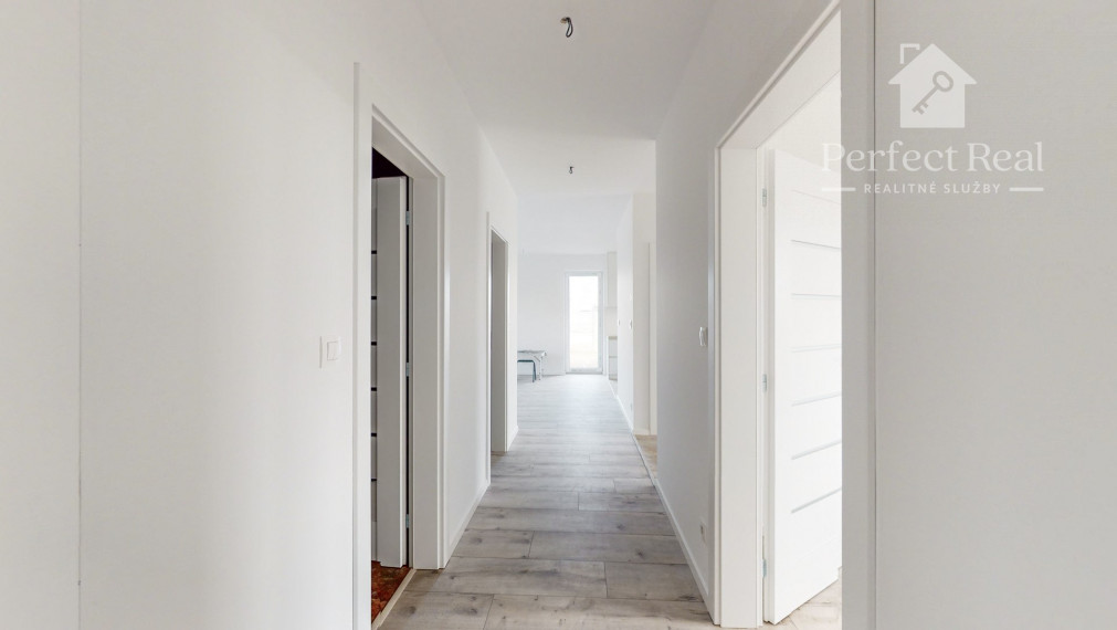 Posledné štyri bungalovy v GODMÁNI III v Báči pri Šamoríne !!!