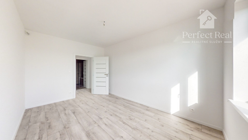 Na predaj 4. izb. bungalov v štandarde na pozemku 649m2 v Báči. PREDANÝ!!!