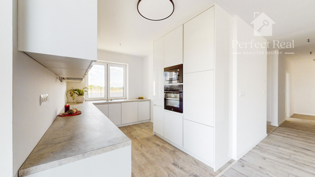 Na predaj 4. izb. bungalov v štandarde na pozemku 649m2 v Báči. PREDANÝ!!!