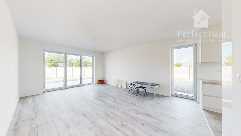 Na predaj 4. izb. bungalov v štandarde na pozemku 649m2 v Báči. PREDANÝ!!!