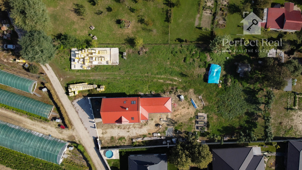 Stavebný pozemok aj so základmi domu, Dunajský Klátov