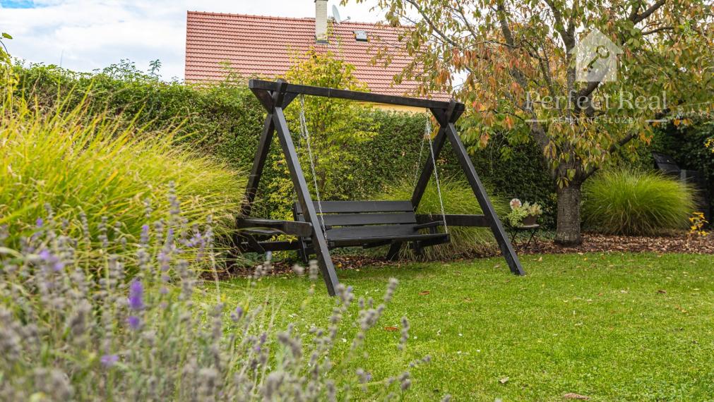 Na prenájom exkluzívny rodinný dom s výnimočnou záhradou v širšom centre Piešťan .