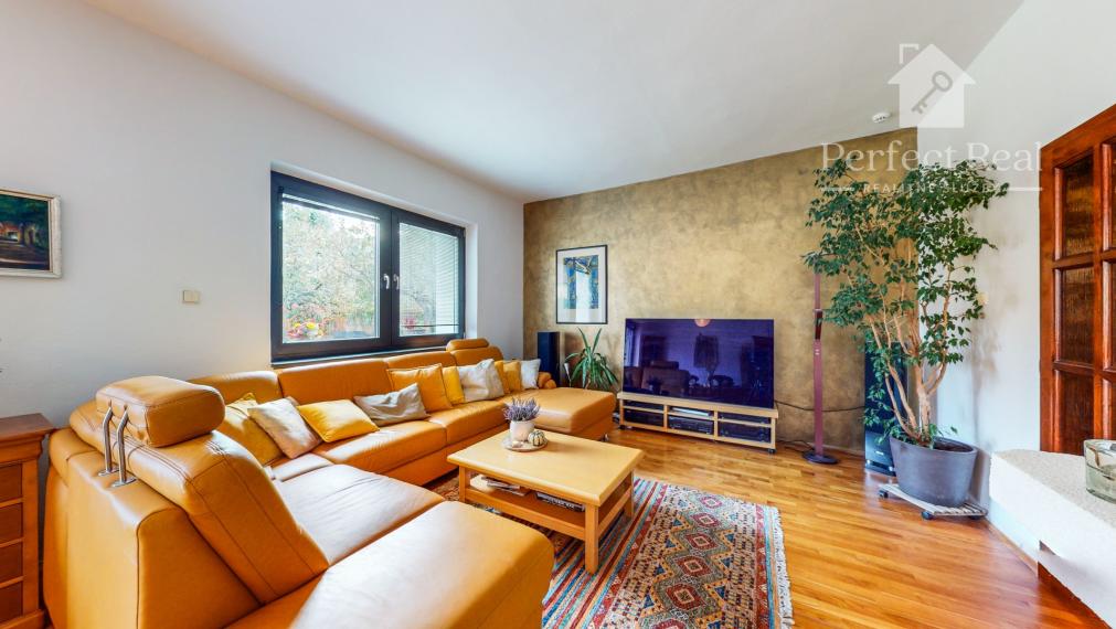 Na prenájom exkluzívny rodinný dom s výnimočnou záhradou v širšom centre Piešťan .