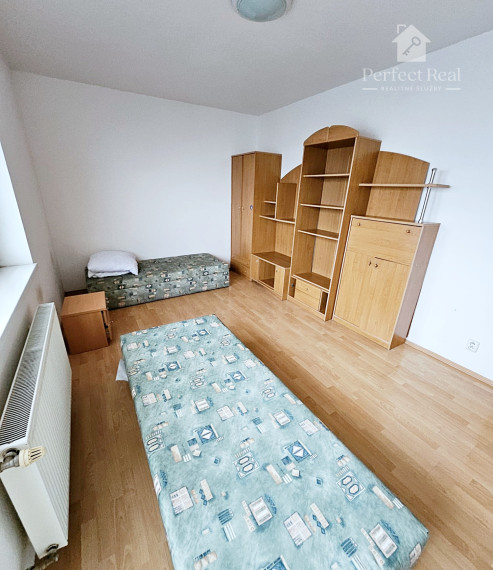 Byt pre 4 pracujúcich chlapov alebo študentov AKTUÁLNE!!!