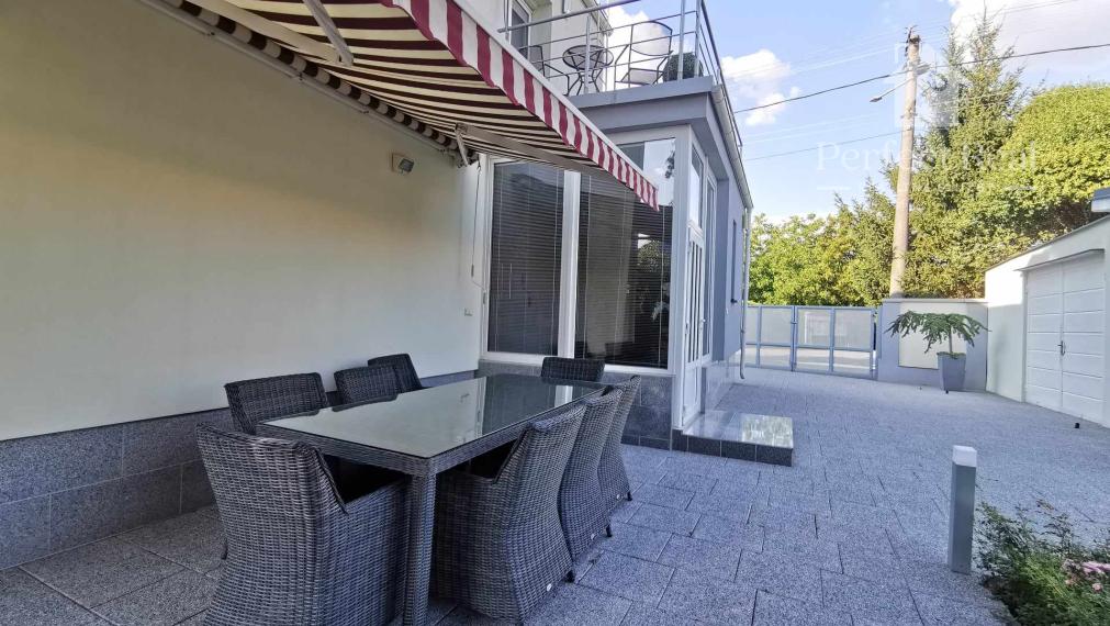 Krásny rodinný dom s nádhernou záhradou v Topoľníkoch