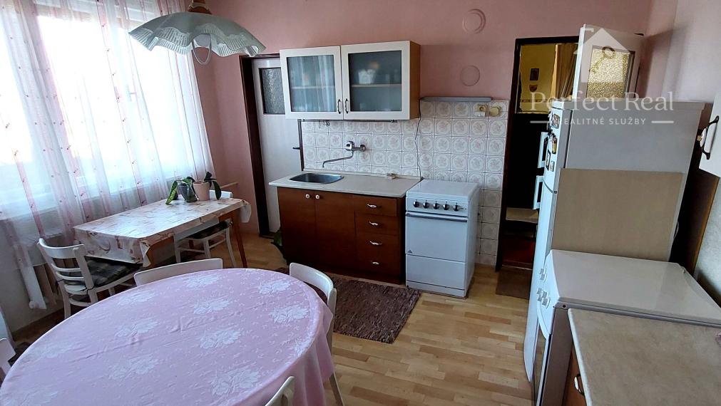 Rodinný dom s veľkým pozemkom vhodný aj na podnikanie