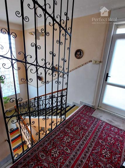 Rodinný dom s veľkým pozemkom vhodný aj na podnikanie