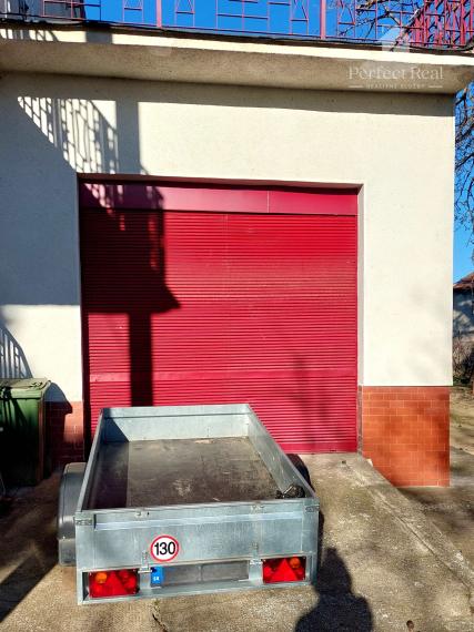 Rodinný dom s veľkým pozemkom vhodný aj na podnikanie