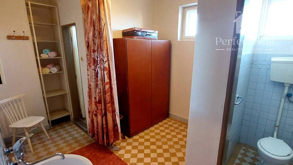 Rodinný dom s veľkým pozemkom vhodný aj na podnikanie