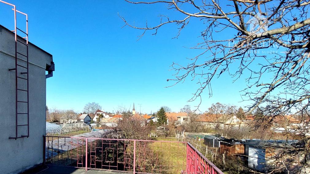 Rodinný dom s veľkým pozemkom vhodný aj na podnikanie