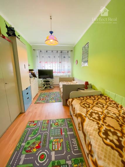 Priestranný 5-izbový radový dom na predaj v Dunajskej Strede