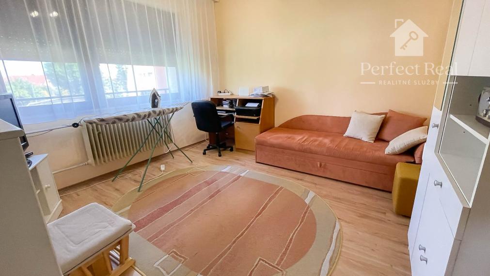 Priestranný 5-izbový radový dom na predaj v Dunajskej Strede