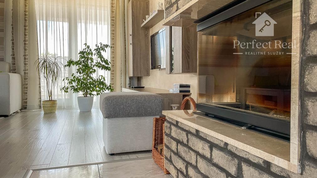 Krásny tehlový rodinný dom na predaj,slepá ulica, Gabčíkovo