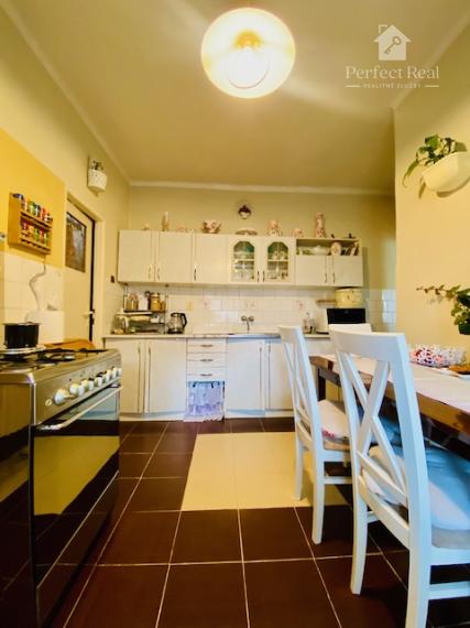 Rodinný dom vo vidieckom štýle s veľkým pozemkom na predaj