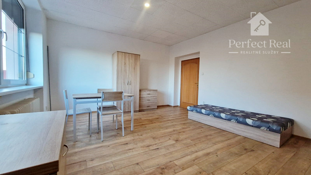 Byt v rodinnom dome TRNAVA - pre pracujúcich