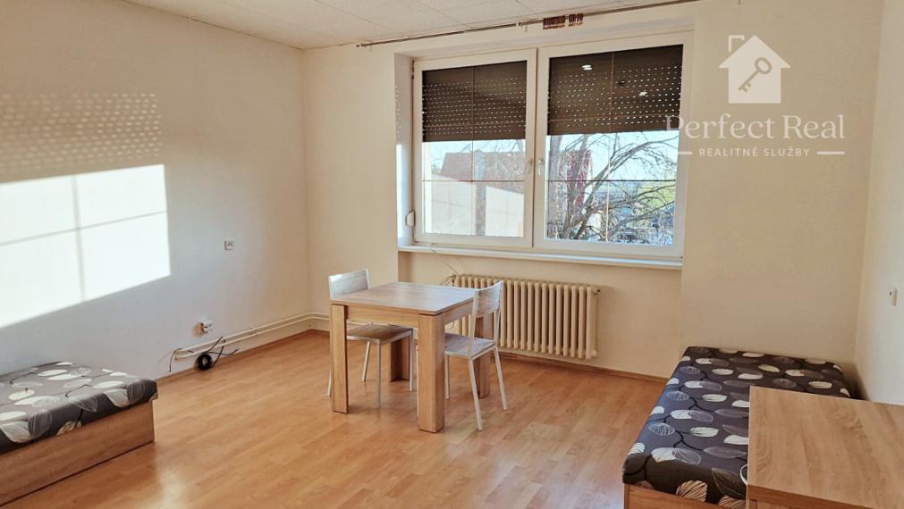 Byt v rodinnom dome TRNAVA - pre pracujúcich