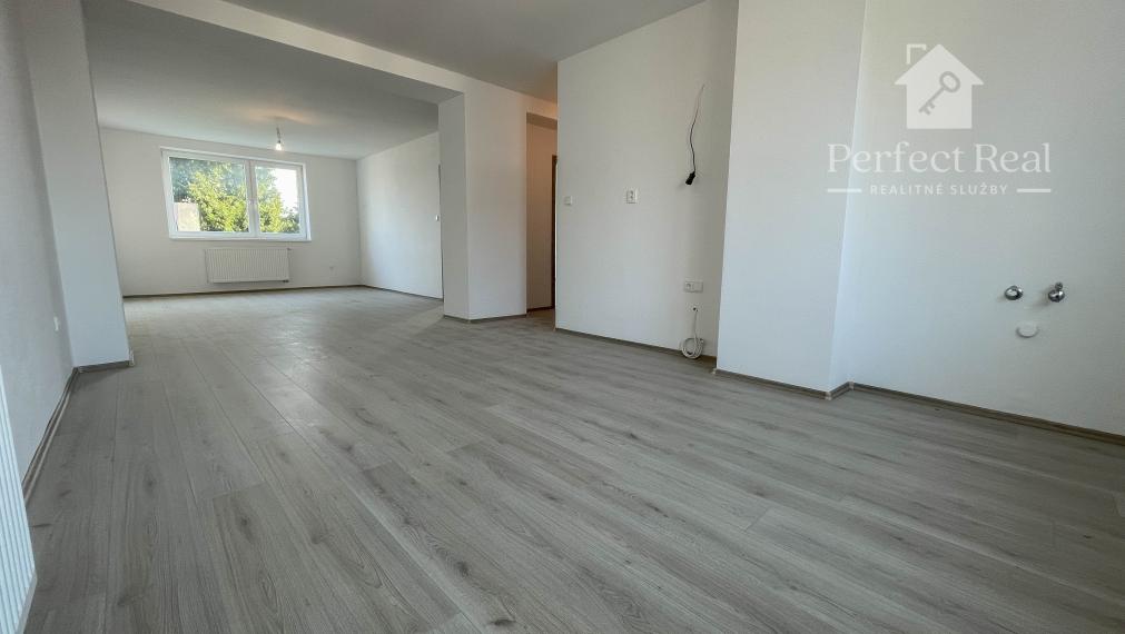 Krásne, veľkometrážne byty s parkovacím státím v dobrej lokalite v obci Zlaté Klasy- výmera 93m2