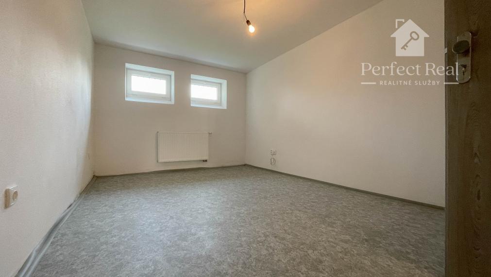 Krásne, veľkometrážne byty s parkovacím státím v dobrej lokalite v obci Zlaté Klasy- výmera 93m2