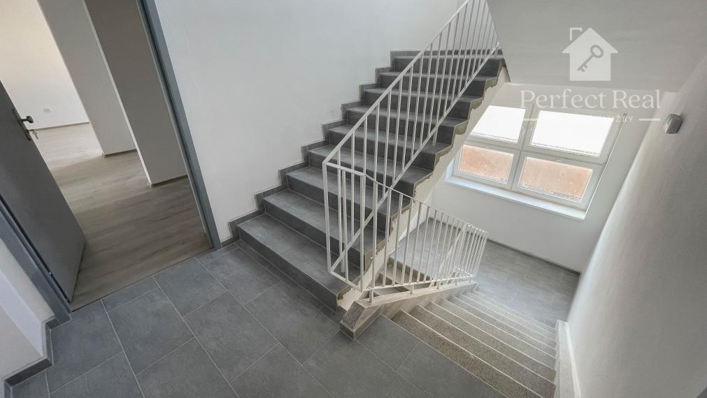 Krásne, veľkometrážne byty s parkovacím státím v dobrej lokalite v obci Zlaté Klasy- výmera 93m2