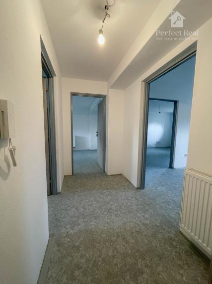 Krásne, veľkometrážne byty s parkovacím státím v dobrej lokalite v obci Zlaté Klasy- výmera 93m2