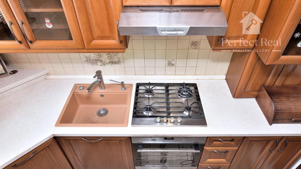 3 izbový byt na predaj, vyvýšené prízemie, Dunajská Streda