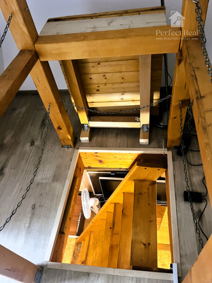 Výrazne znížená cena trojpodlažnej chaty so záhradou 458m2 na Ohňavách nad Modrou!!!