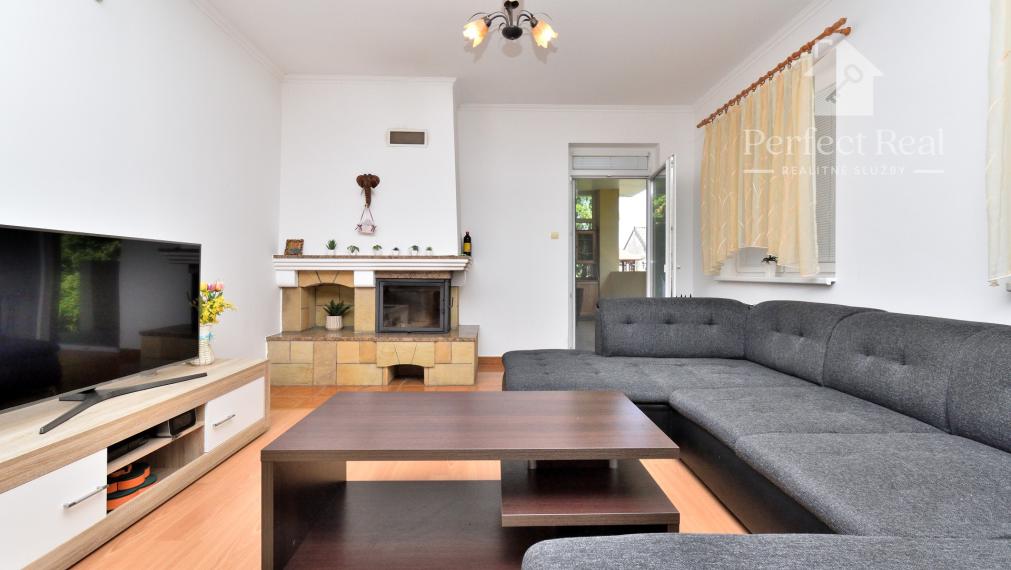 Priestranný 3 izbový dom s dvojgarážou, Kráľovičove Kračany