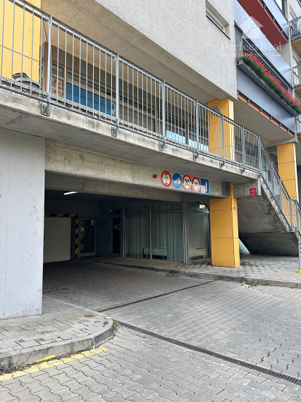 Parkovacie miesto v garáži Koprivnica