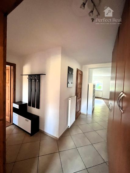 Na predaj 3. izbový byt 83,3m2 s balkónom v Kučišdorfskej doline v Pezinku, znížená cena !!!