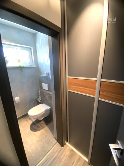 Jedinečná ponuka rodinného domu s veľkým pozemkom v Jahodnej